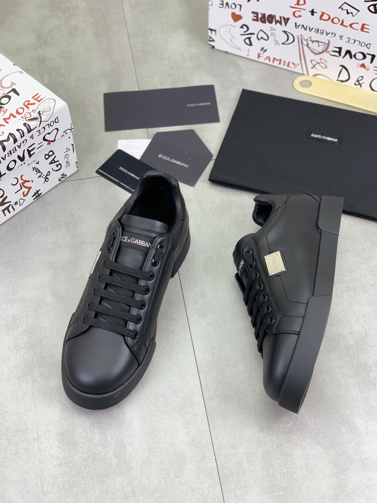 olce & Gabbana shoe